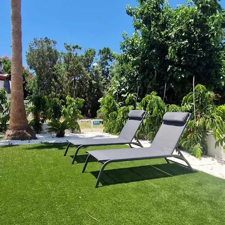 King Alexander Villa15-just A 200m Walk To The Sea Villa *